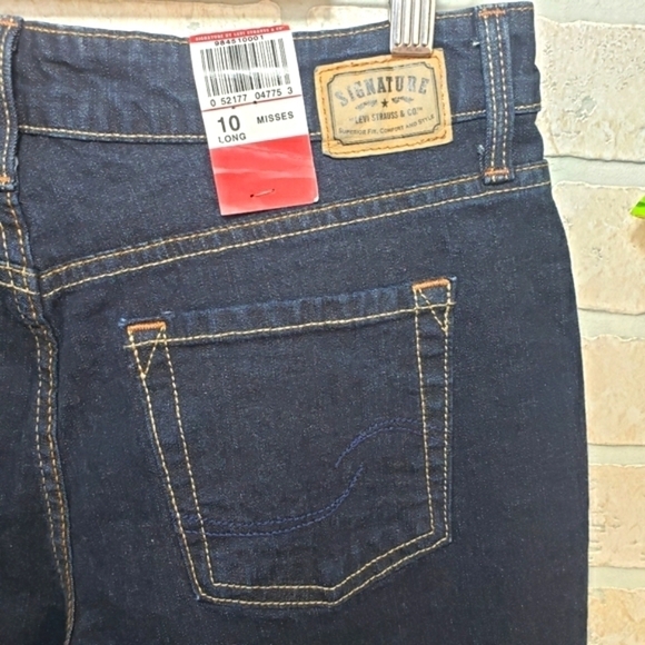 LEVI STRAUSS Signature Totally Slimming Bootcut Jeans Size 10 Long - Picture 4 of 9